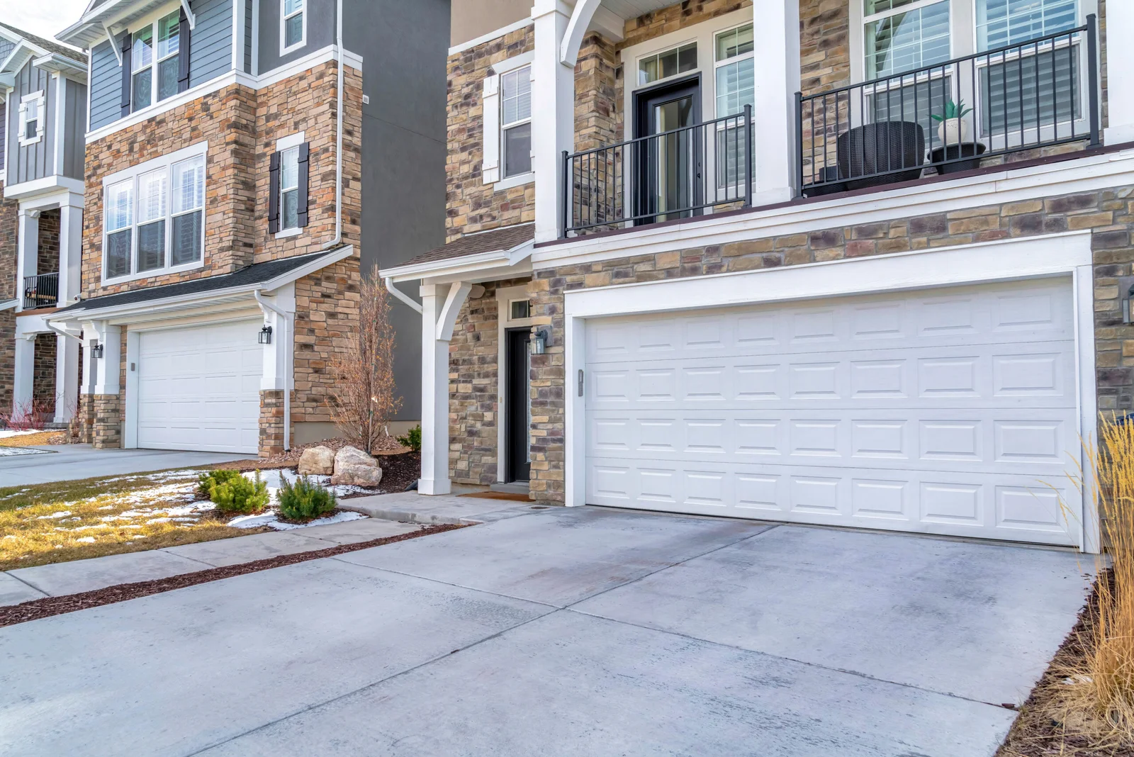 Garage Door Repair in Princeton emergency repair team arriving in Princeton residential area for urgent garage door breakdown